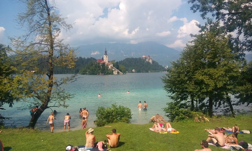 Lake Bled_swimmers looking at island castle